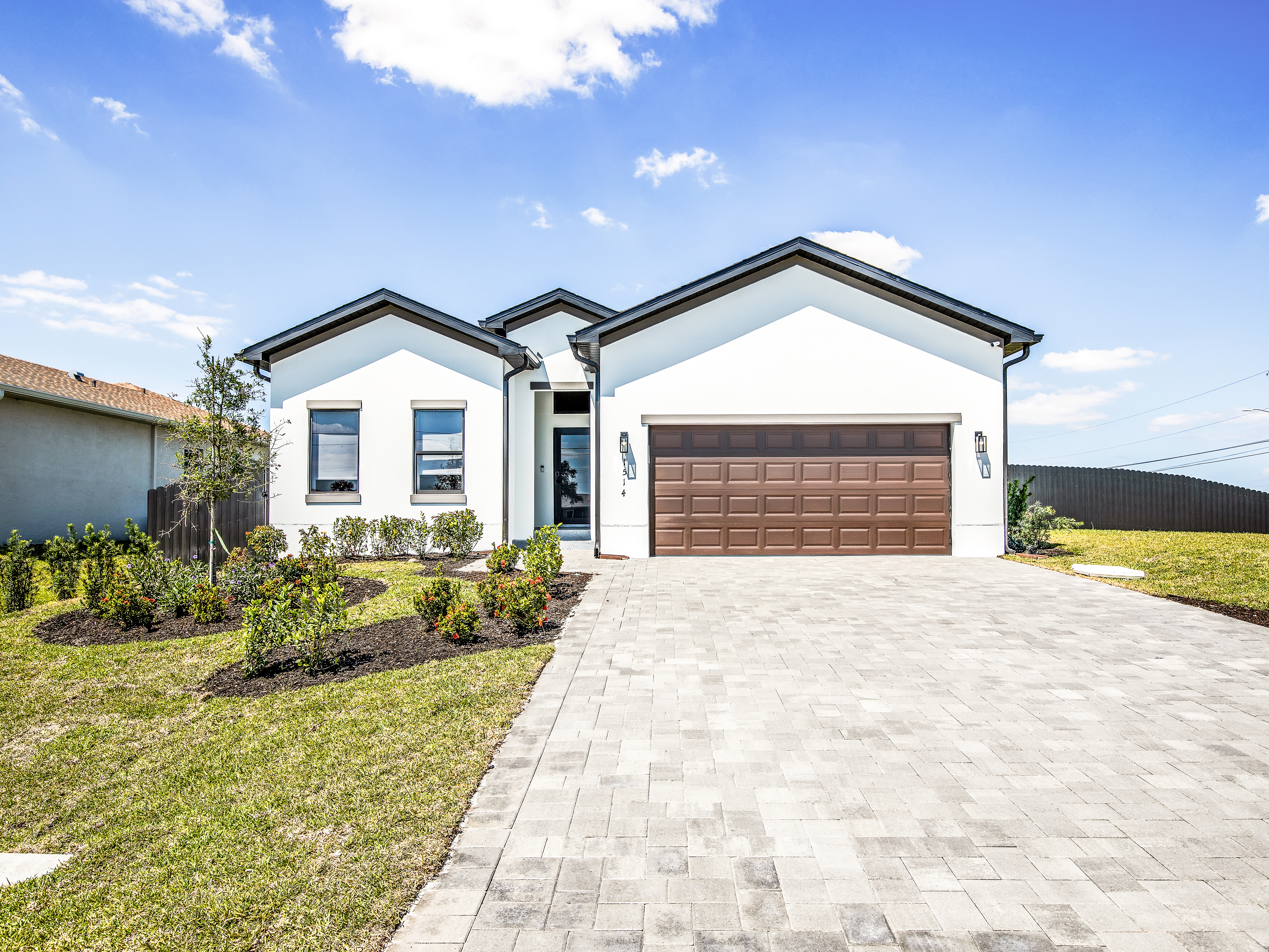 01-On Cape Coral Onx Homes SouthWest Florida New Construction
